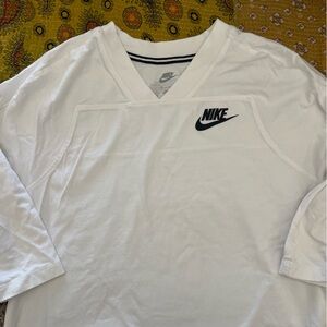 Nike Women's White Long Sleeve Tee